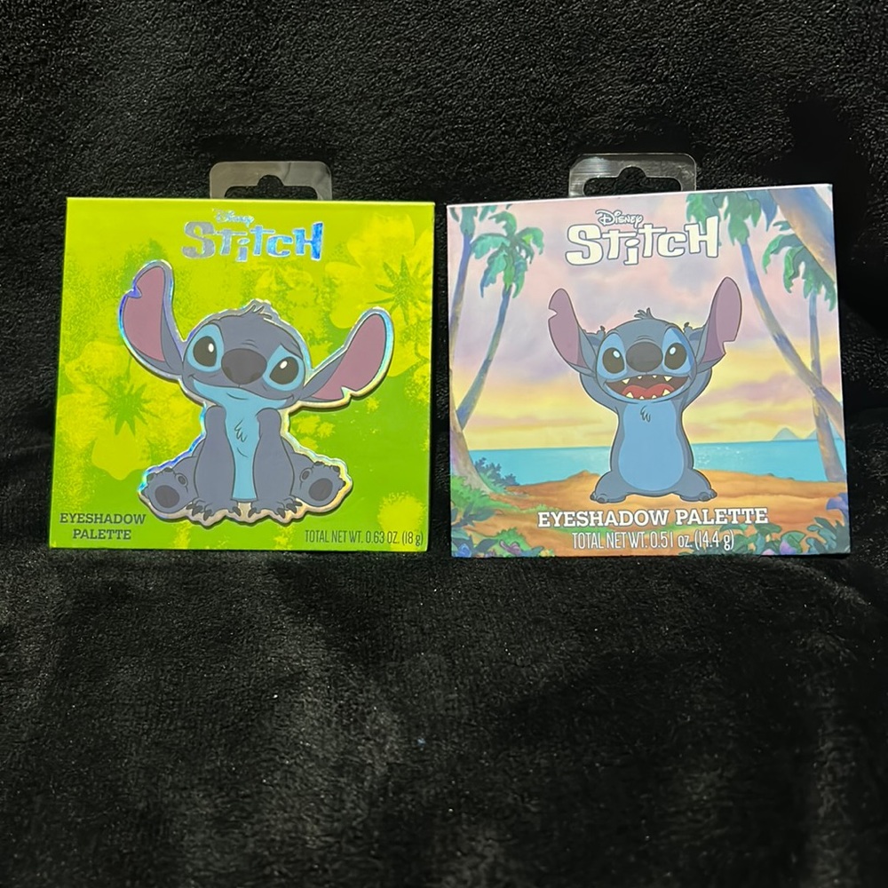 New Disney  Stitch 2- eyeshadow palette makeup
